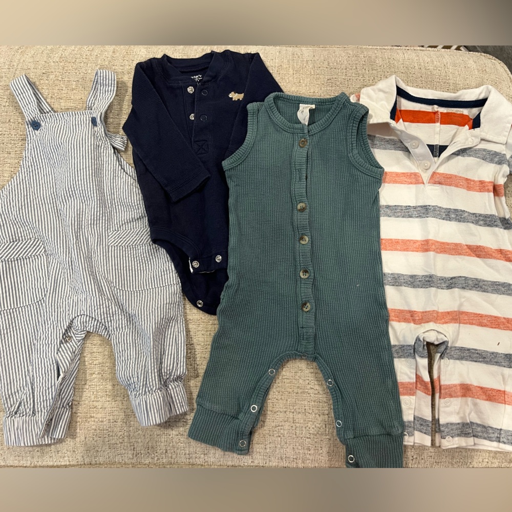 4 piece 0-3 month baby boy bundle